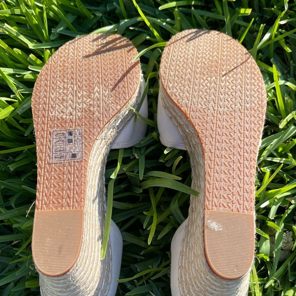 Michael Kors 🔴Wedge espadrilles women’s Size 9.5 - Picture 7 of 7